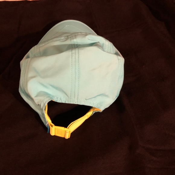 Hoka One One Running Hat, 5 Panel Cap Aqua Blue - Picture 6 of 9